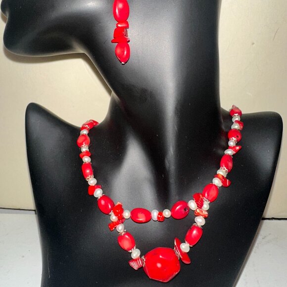 Red Coral & Freshwater Pearl Set - Picture 1 of 3
